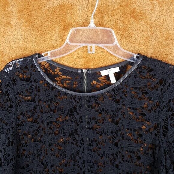 JOIE Womens Top Medium Black Crochet Lace Faux Leather Trim Zip Back Knit - Picture 2 of 10